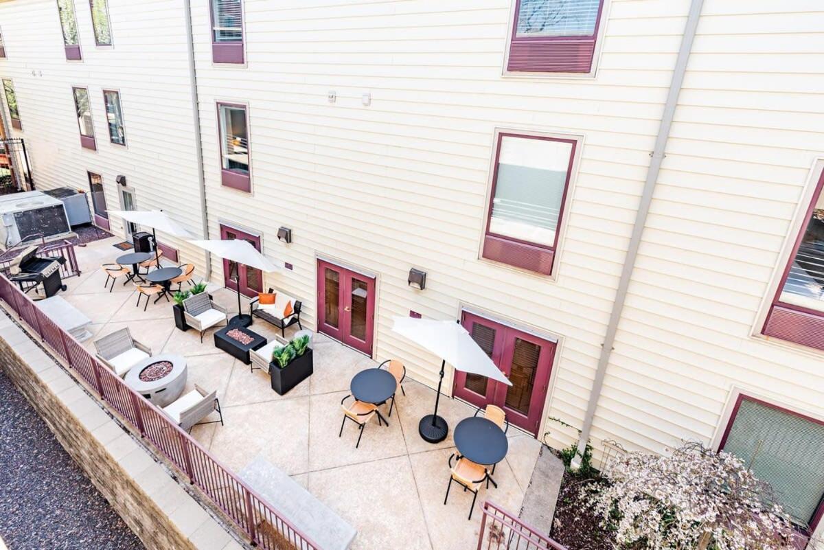 Cozysuites Cwe King Suite With Parking! Tower Grove Buitenkant foto